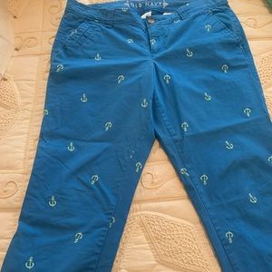 Old Navy Cropped pants